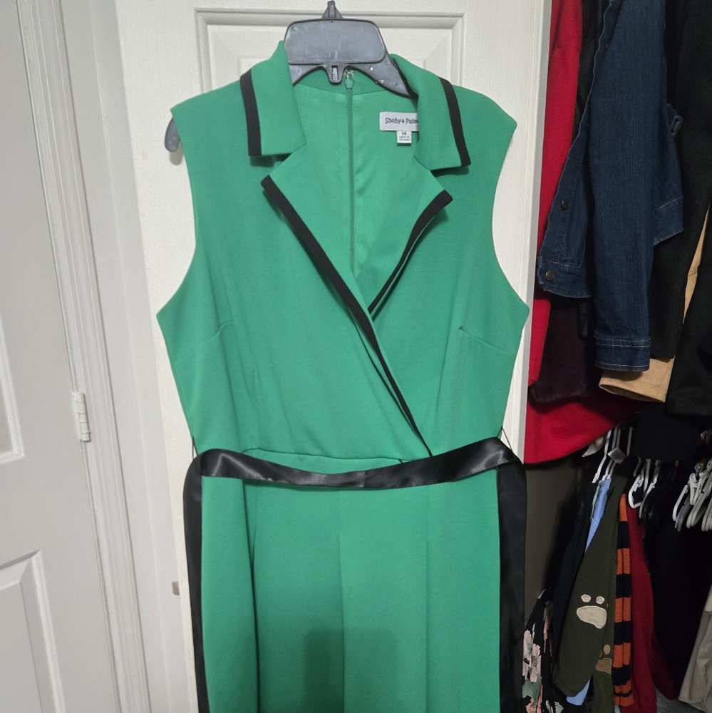 SHEIN Green Midi Dress with Black Accents